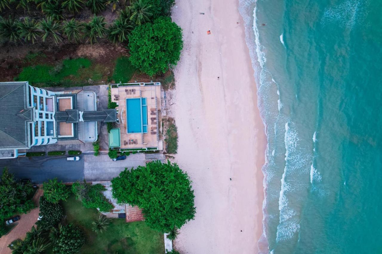 Khanom Golden Beach Hotel Exterior photo