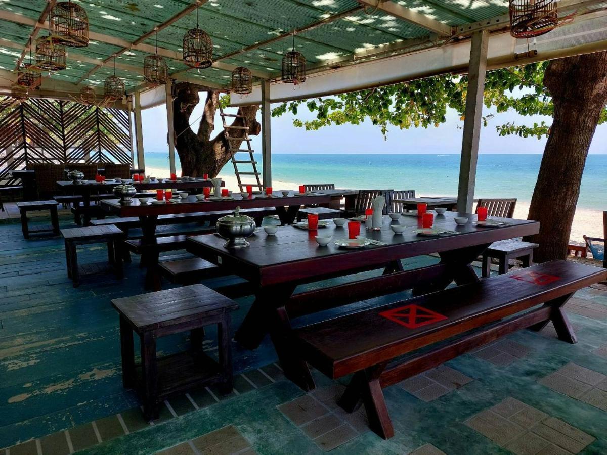 Khanom Golden Beach Hotel Exterior photo