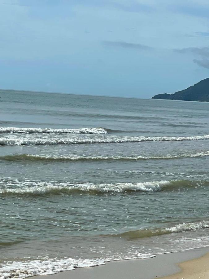 Khanom Golden Beach Hotel Exterior photo